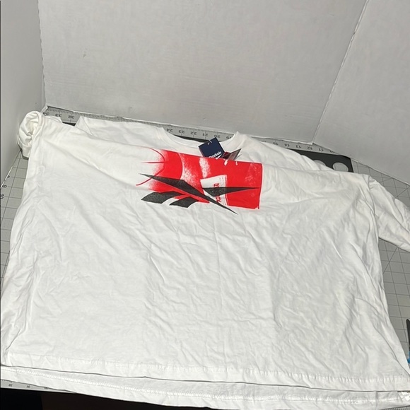 Reebok White Dress with Red and Blue Graphic - Picture 6 of 6